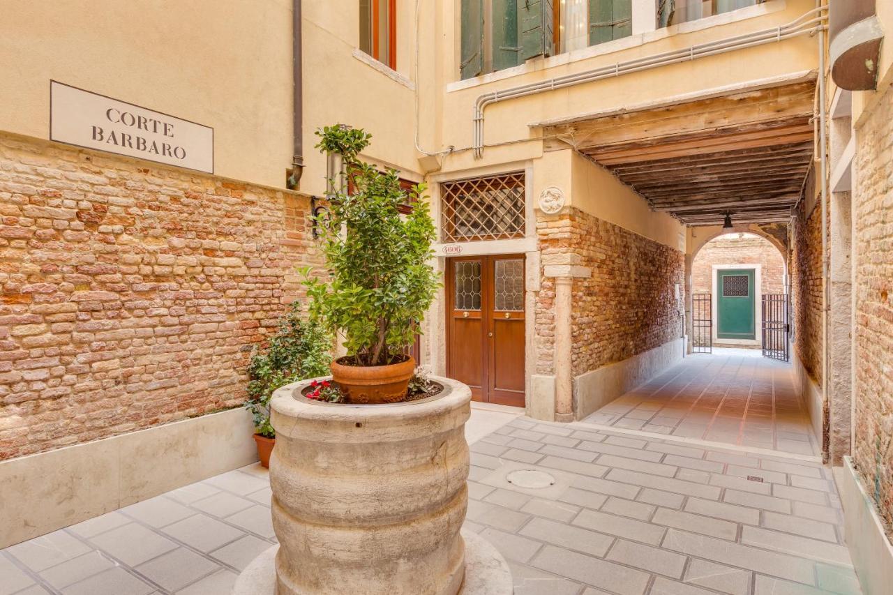 At Leonard Venezia